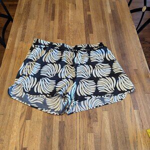 Plant Pattern Black and White Short Shorts Elastic Waist POCKETS